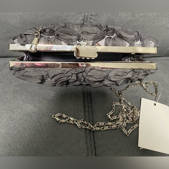Versona Gray/Silver Floral Sequin Clutch Bag Removable Straps NWT - Picture 7 of 11